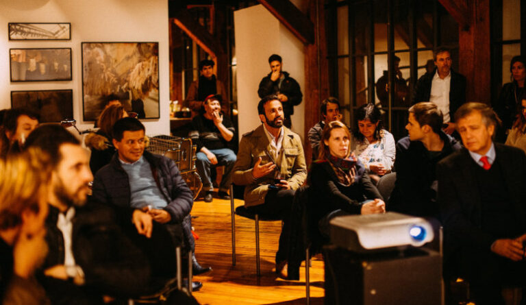 antenna-ohNCIiKVT1g-unsplash